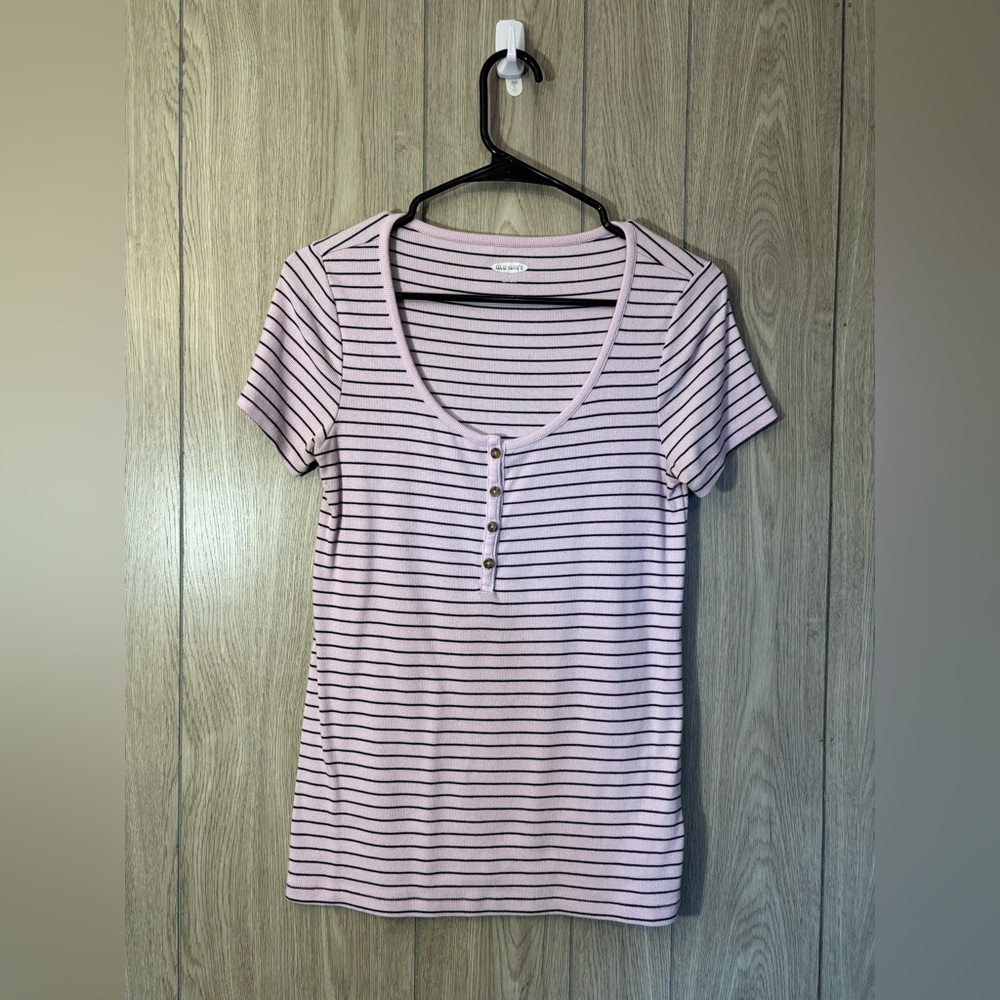 Old Navy Medium t shirt